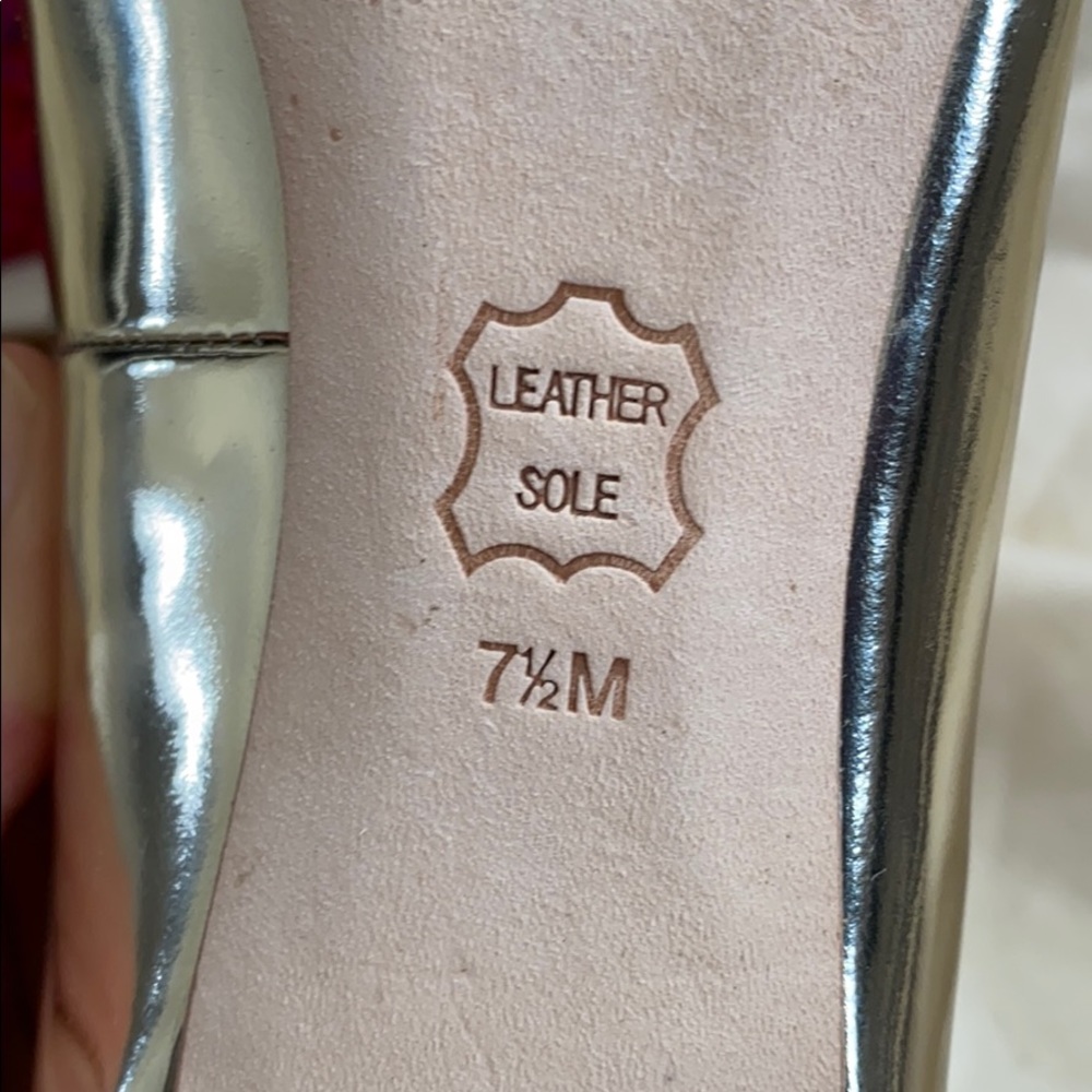 💯 % Authentic Tory Burch Elizabeth 40 mm pumps - Picture 8 of 14